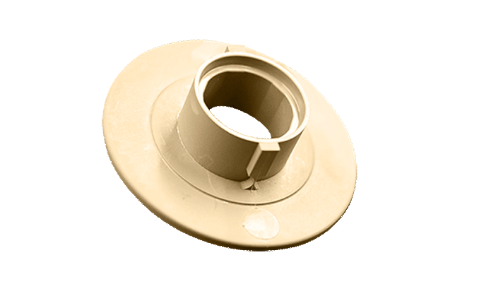 Pièce en injection plastique beige fabriquée par Serviplast Industrie